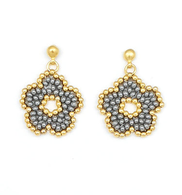 Aretes nomeolvides medianos dorado.